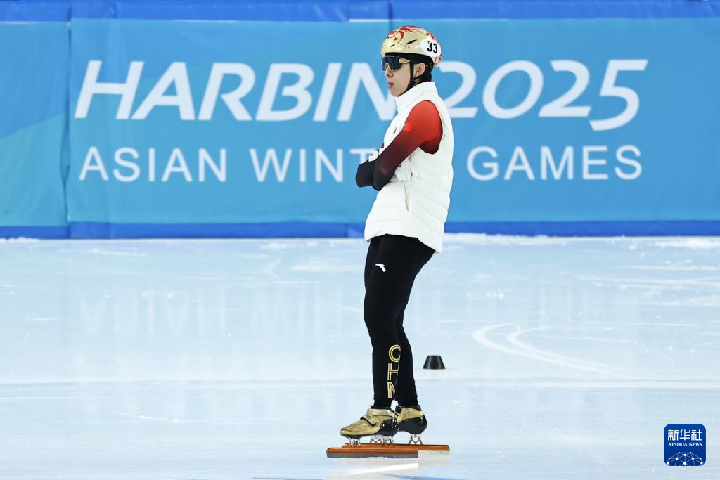 尽管巴黎圣